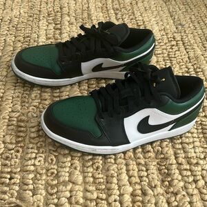 Nike Air Jordan 1 Retro Low Men’s Green Toe Sneakers Size 8